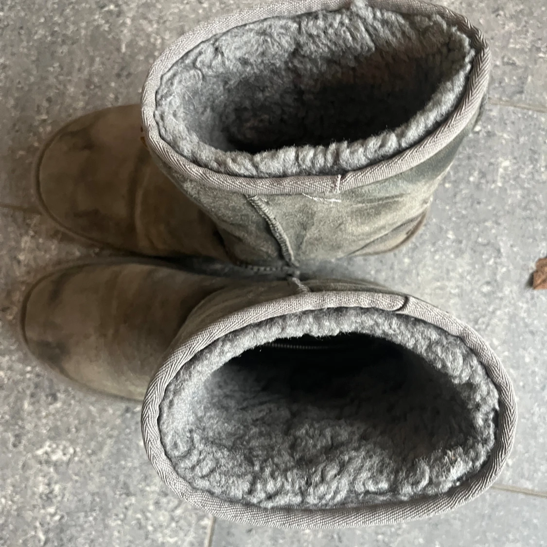 Grå UGG boots i mocka - 3