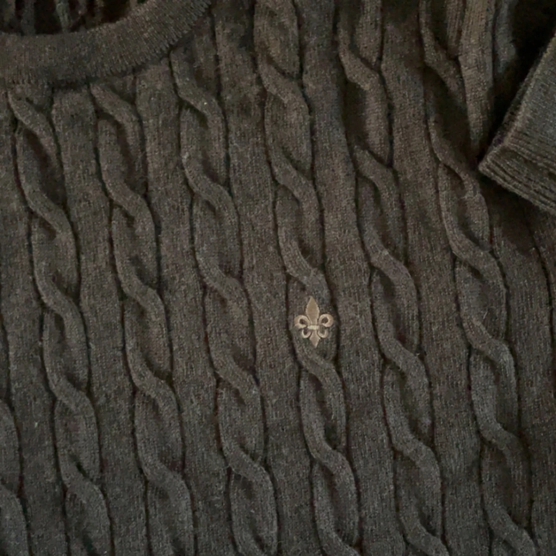 Mörkgrå kabelstickad tröja Morris - 3