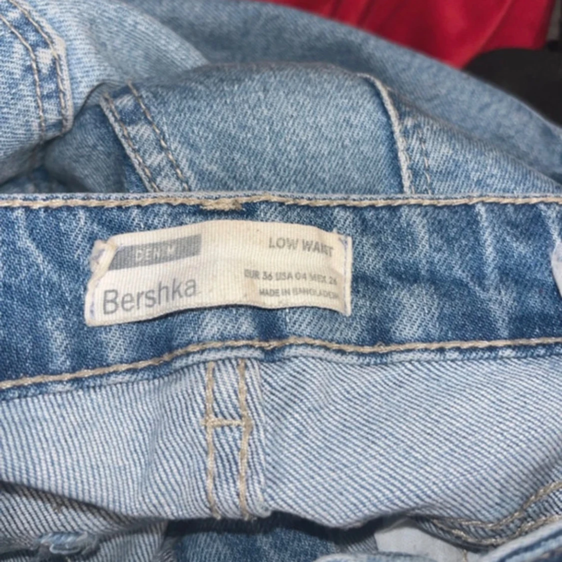 Ljusblå bootcut jeans från Bershka - 4