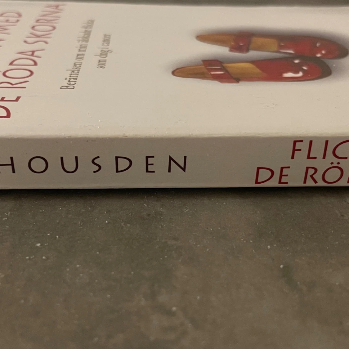 Flickan med de röda skorna - 1