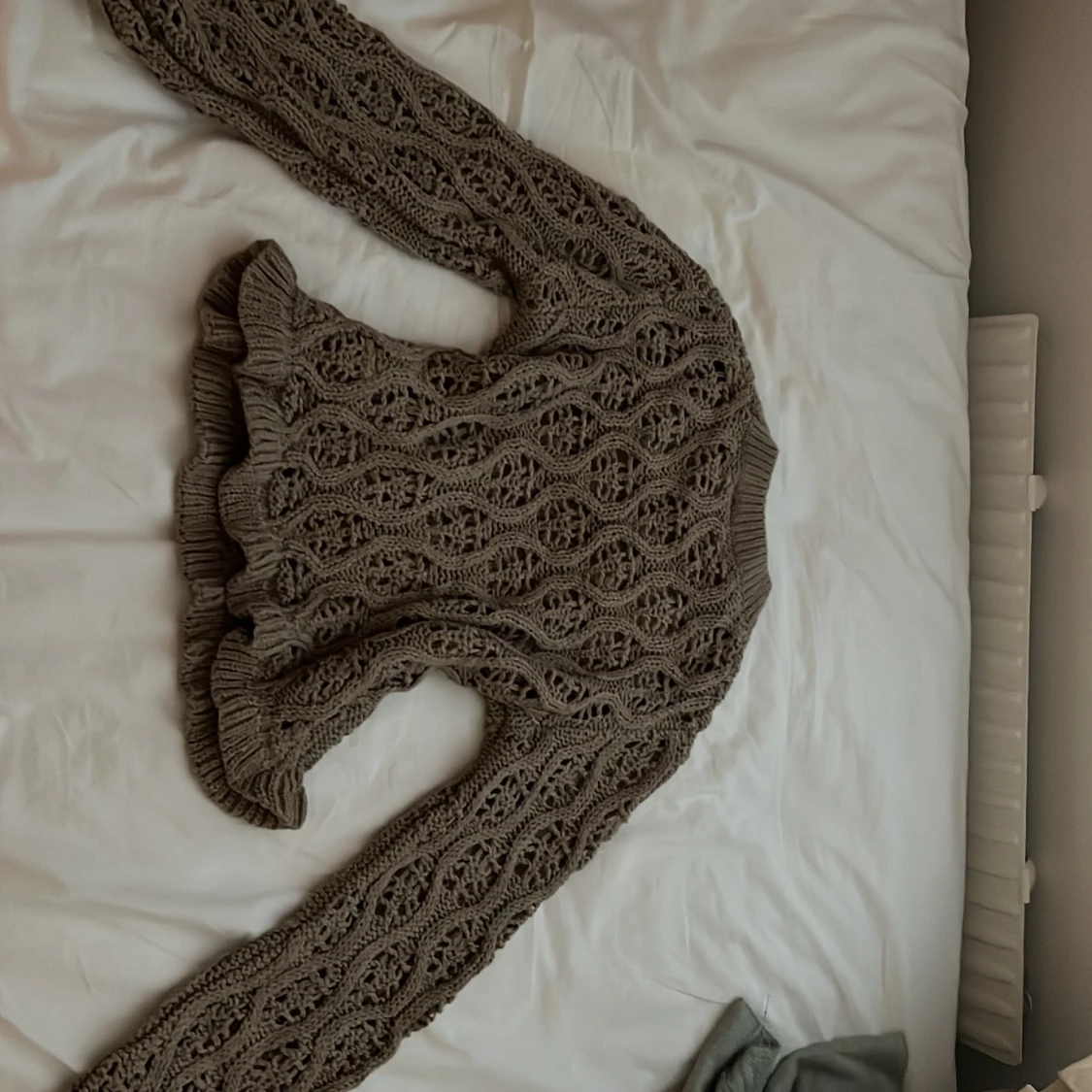 Beige-brun stickad tröja från H&M Divided - 1