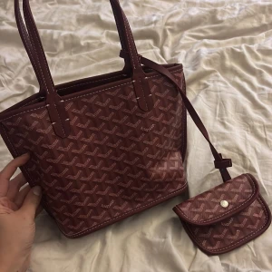 Väska från Gina tricot  - Aldrig använd väska, från Gina tricot