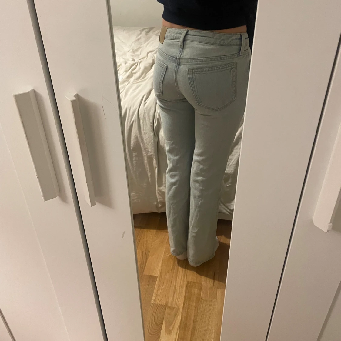 Ljusblå lågmidjade bootcut jeans  - 1