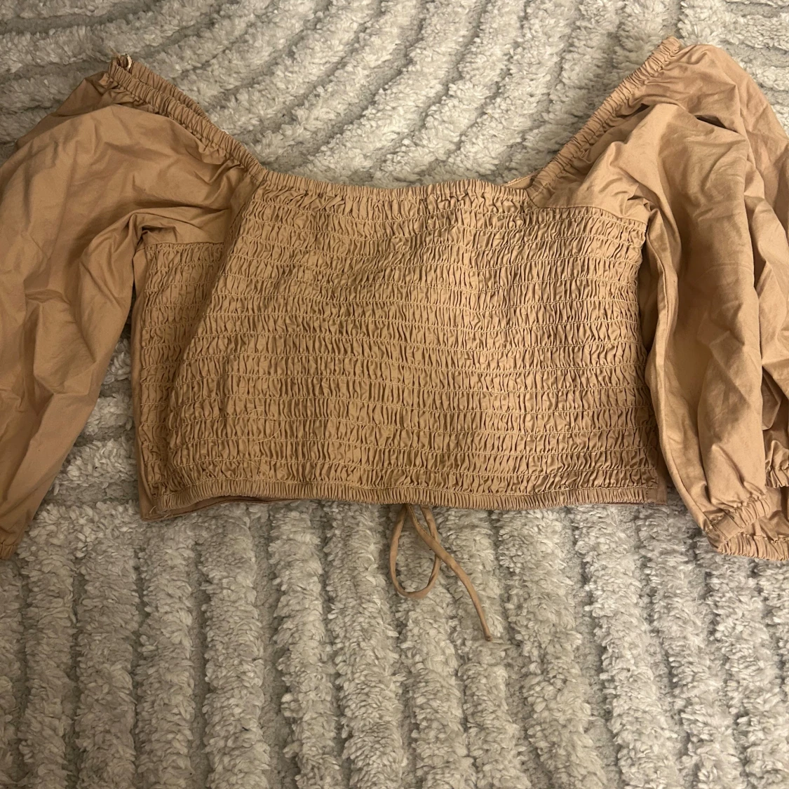 Beige omlott blus från Bik Bok - 2