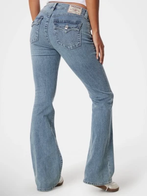 Bootcut jeans i ljusblå denim - Jag säljer ett par ljusblå jeans i true religon w25 Becca. Dessa köptes för nästan ett år sen och är nästan aldrig använda💕