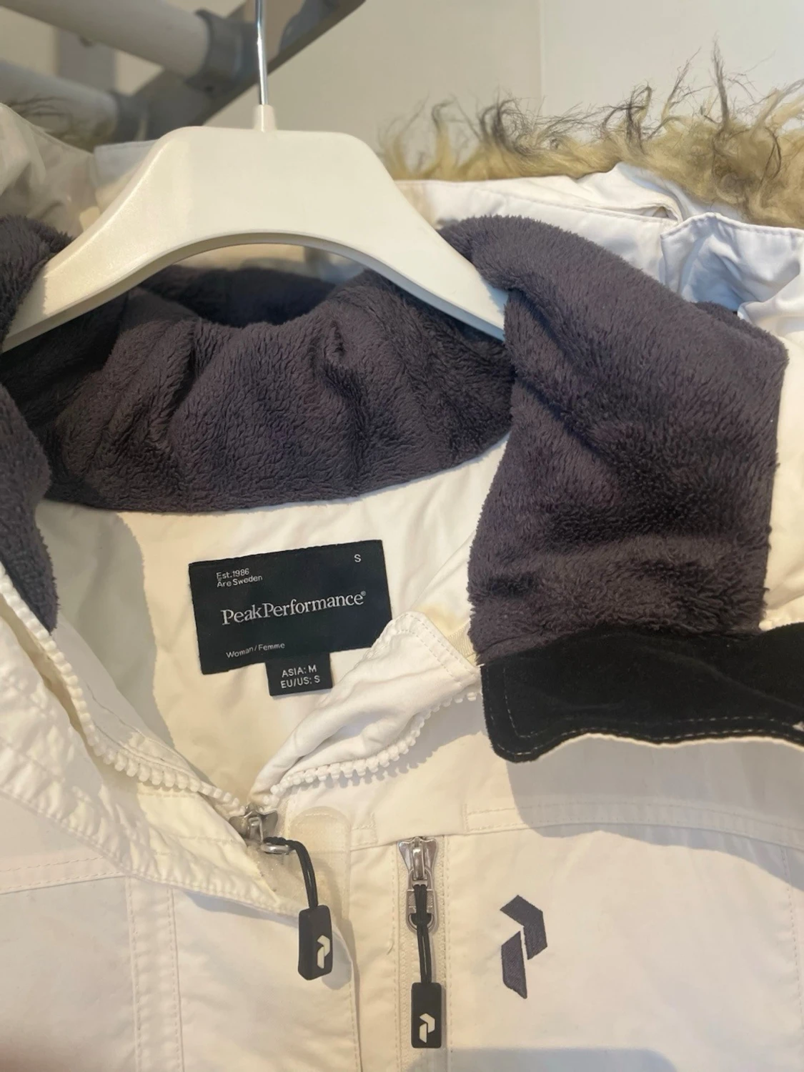 Vinterjacka från Peak Performance  - 1