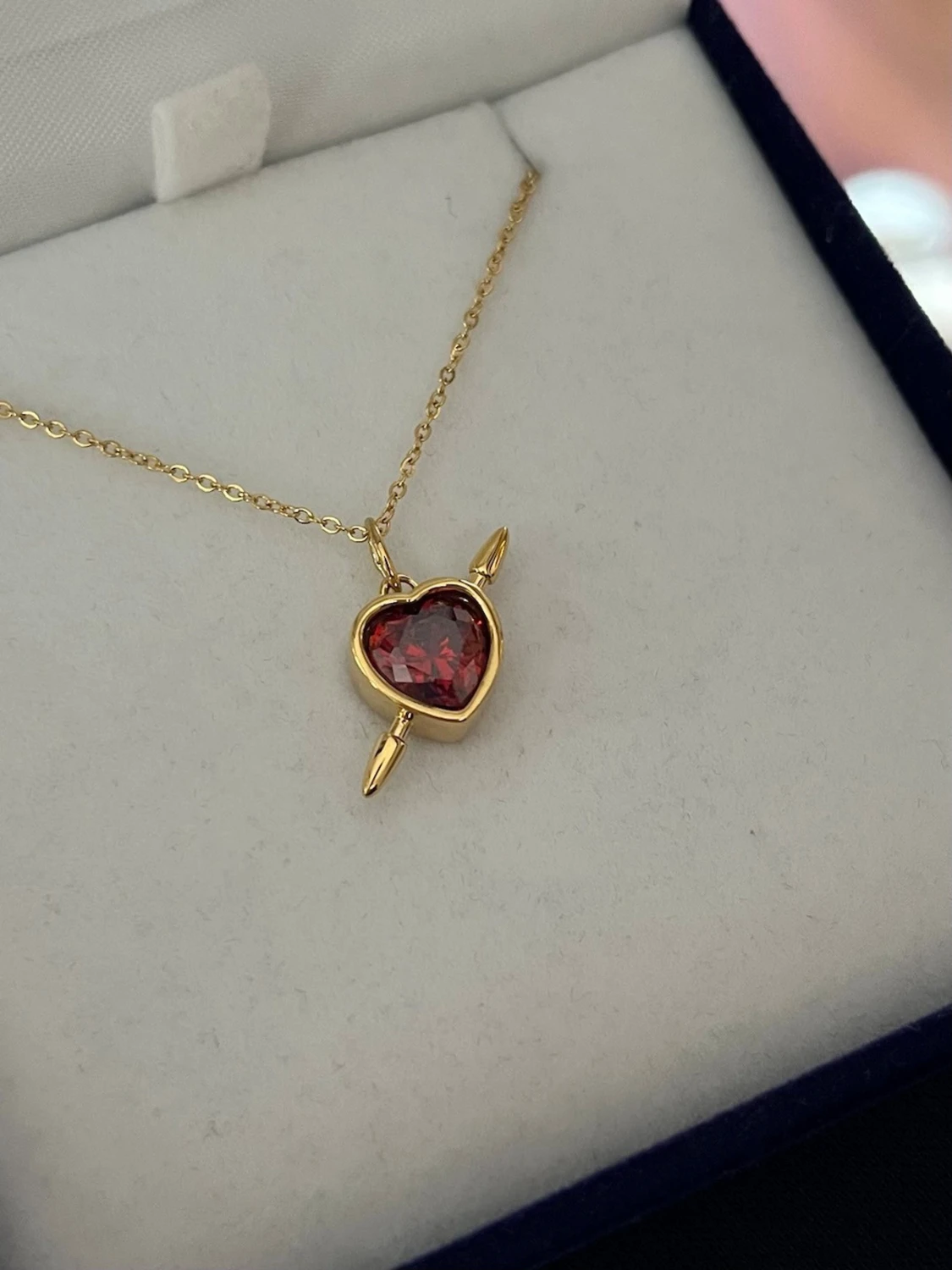 Maria Nilsdotter ”Rebel Love” inspirerat halsband - 1