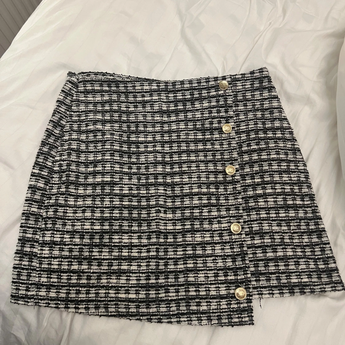 Rutig kortkjol från Vero Moda - 1