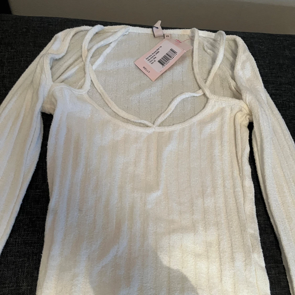 Vit ribbad långärmad topp från Nelly  - 1