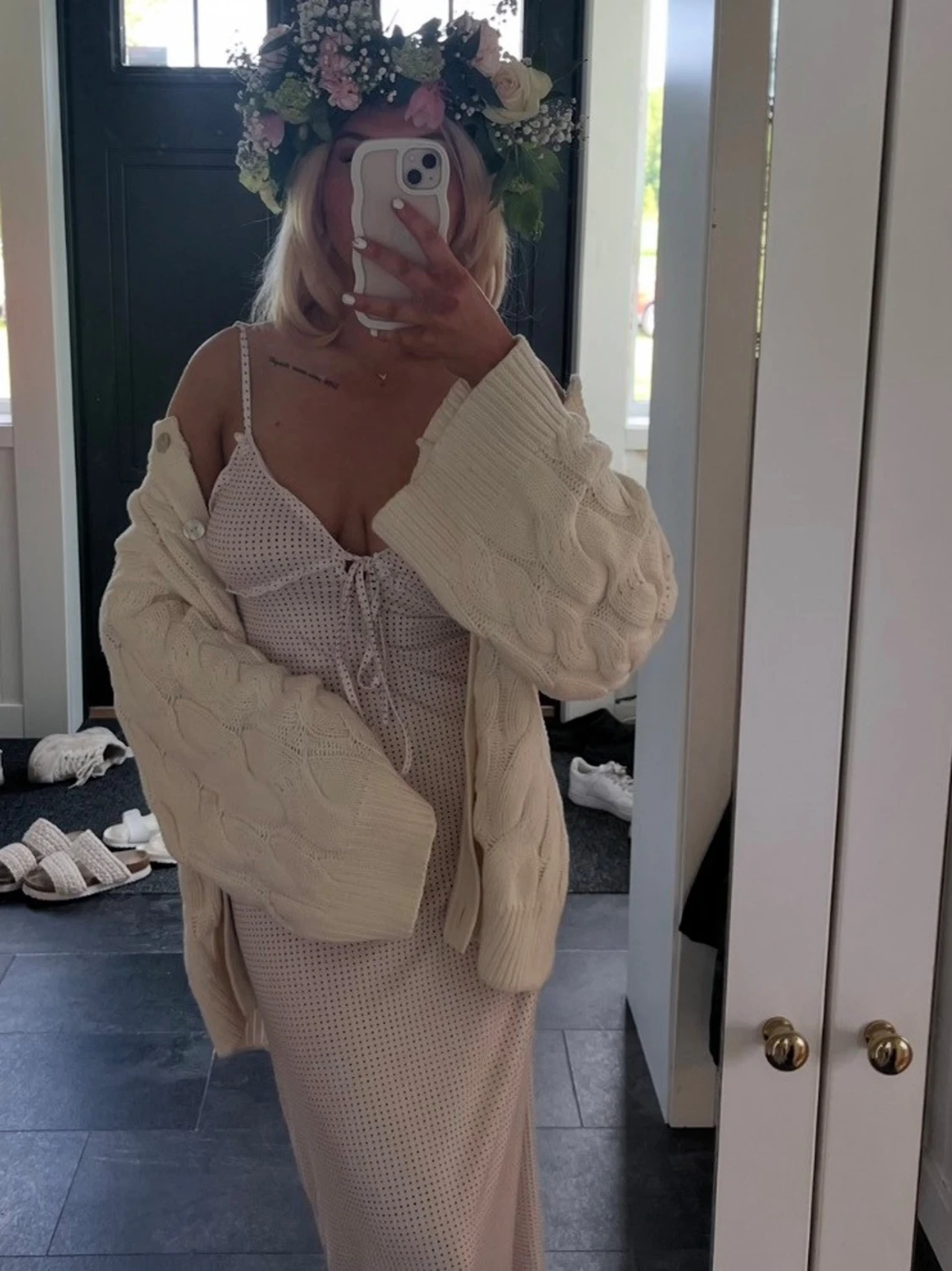 Prickig klänning  - 1