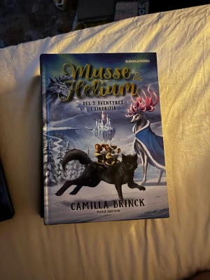 Musse & Helium del 3 - Av Camilla Brinck. Jag har även de andra 4 böckerna i första serien. Du kan köpa alla för 180kr, meddela mig bara. Pris kan diskuteras💕
