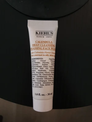 Kiehl's Calendula Face Wash 30ml - Kiehl's Calendula Deep Cleansing Foaming Face Wash i 30 ml.🌸