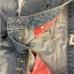 Jeans - Aldrig använda och nytt skick