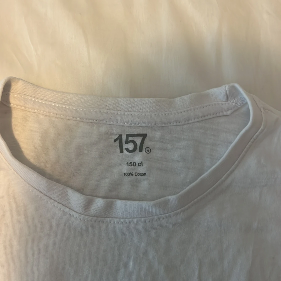 Vit basic t-shirt från 157 - 2