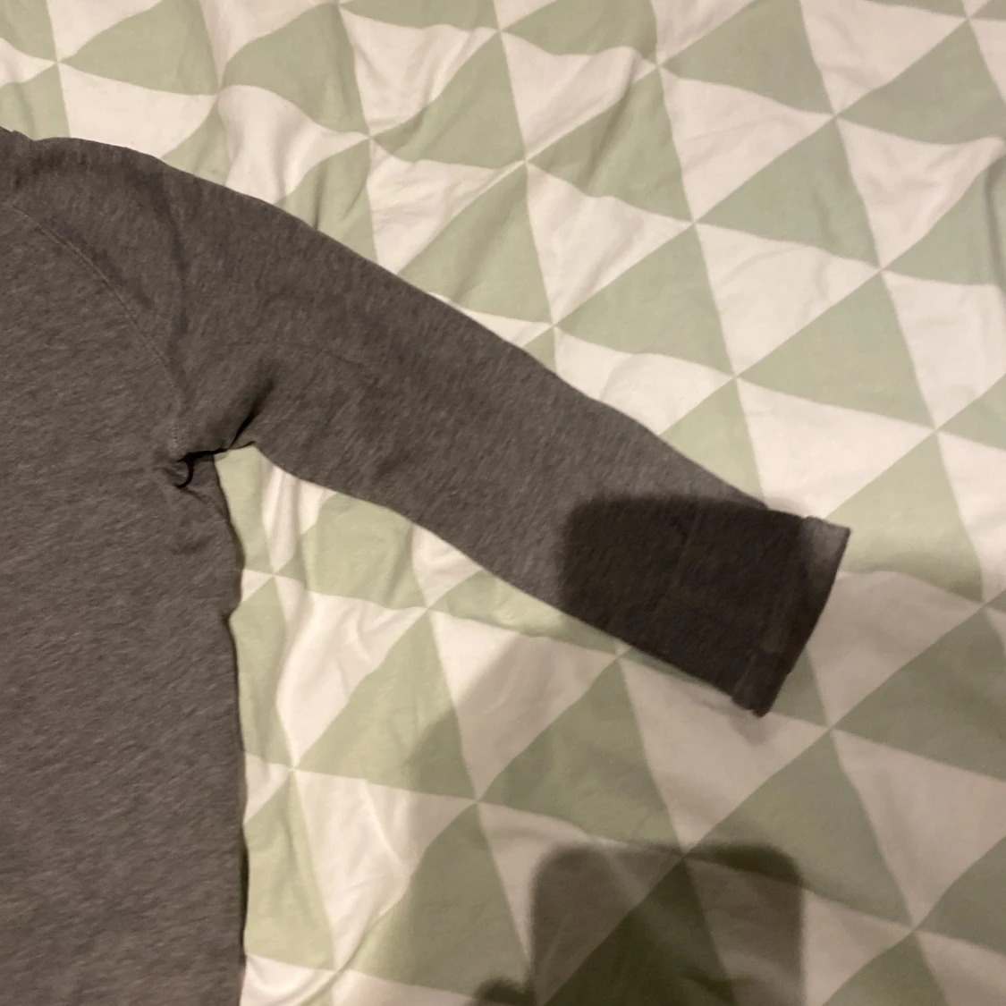 Grå sweatshirt från Peak Performance - 1