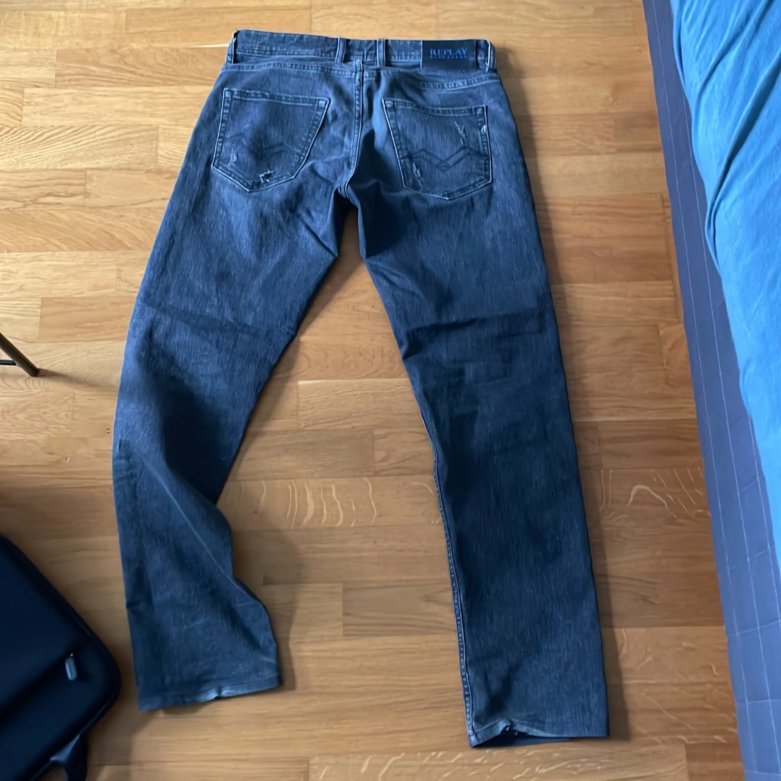 Replay Grover straight fit jeans svart - 3