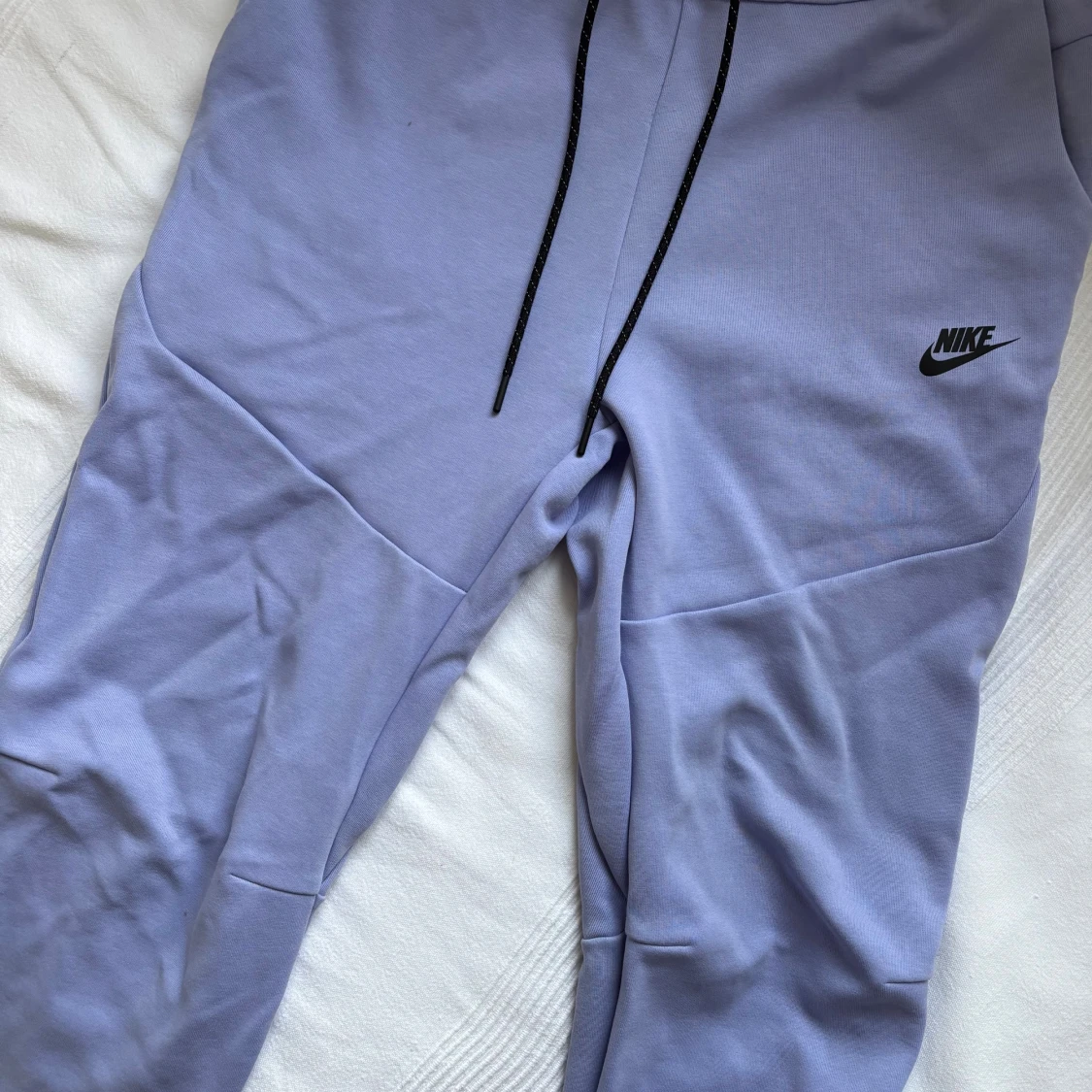 Ljuslila zip-hoodie från Nike - 3