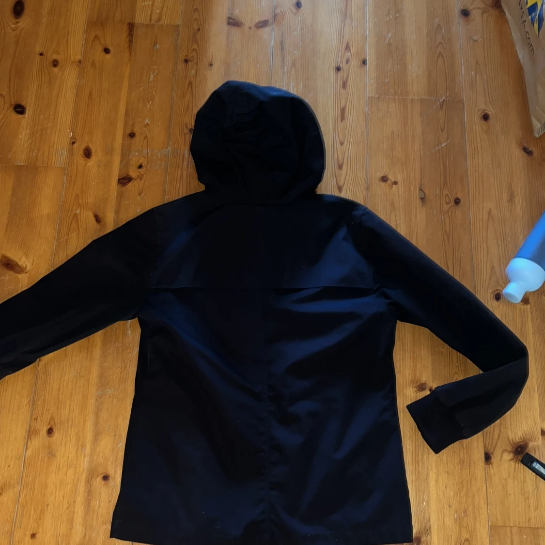 Svart vindjacka Peak Performance M - 1