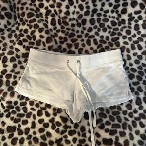 Juicy couture shorts - Snygga shorts, pris kan diskuteras 🫶