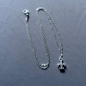 Silver Fleur De Lis - 50 cm. Rostfri