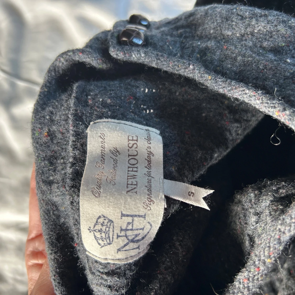 Grå stickad tröja från Newhouse - 2