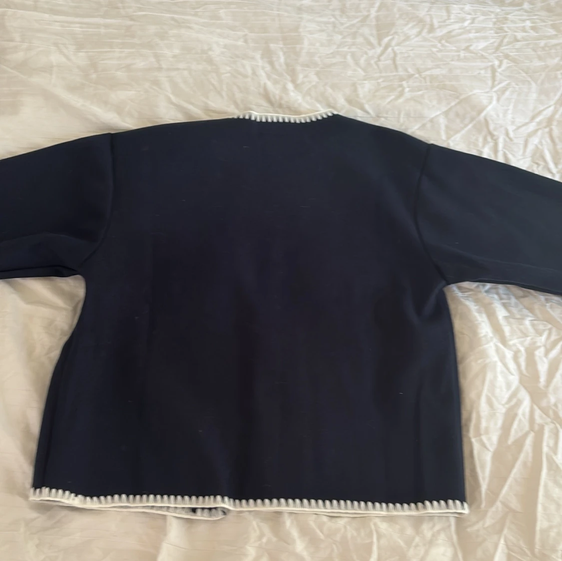 Mörkblå cardigan jacka från RYVLS - 1