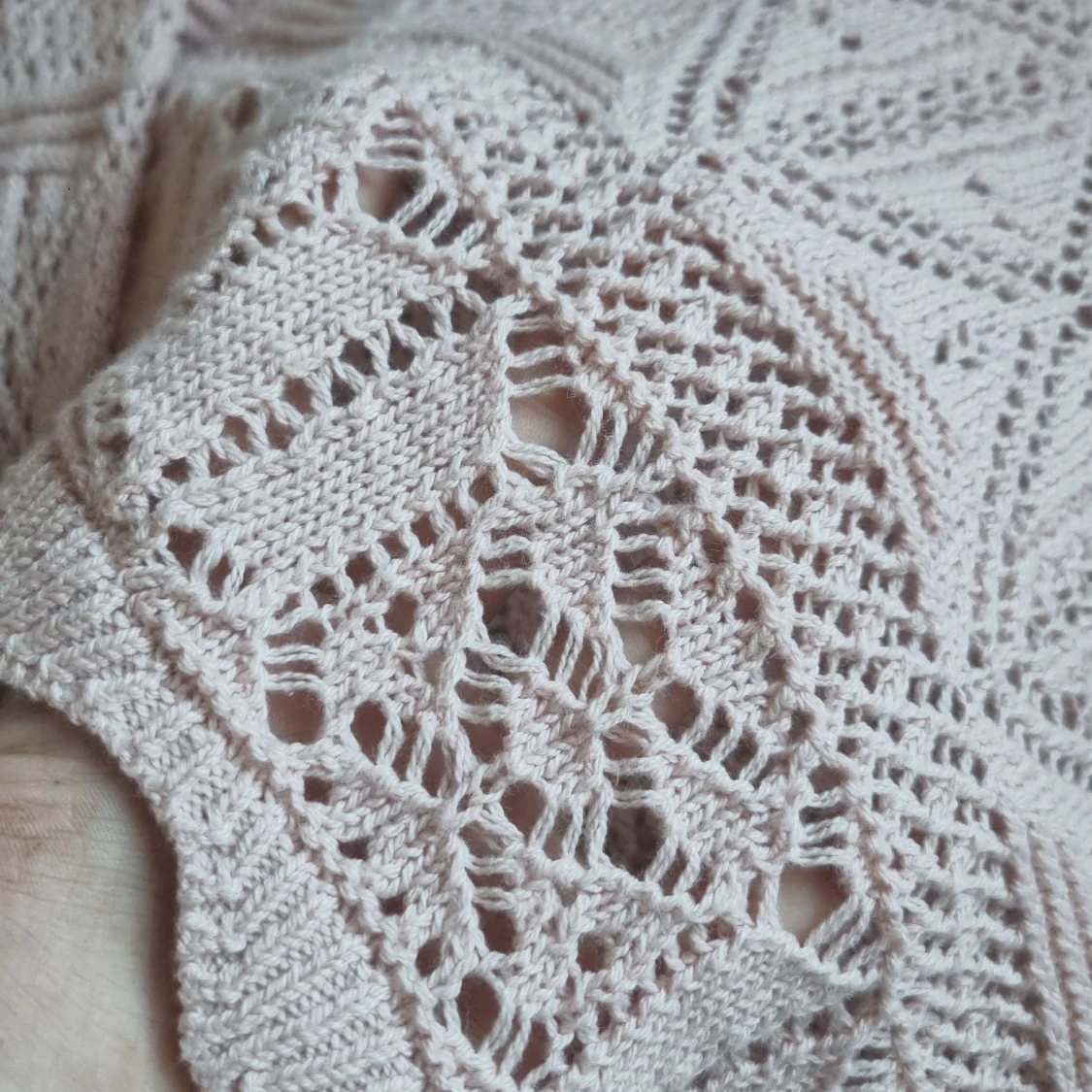 Ljusrosa stickad tröja från H&M - 2