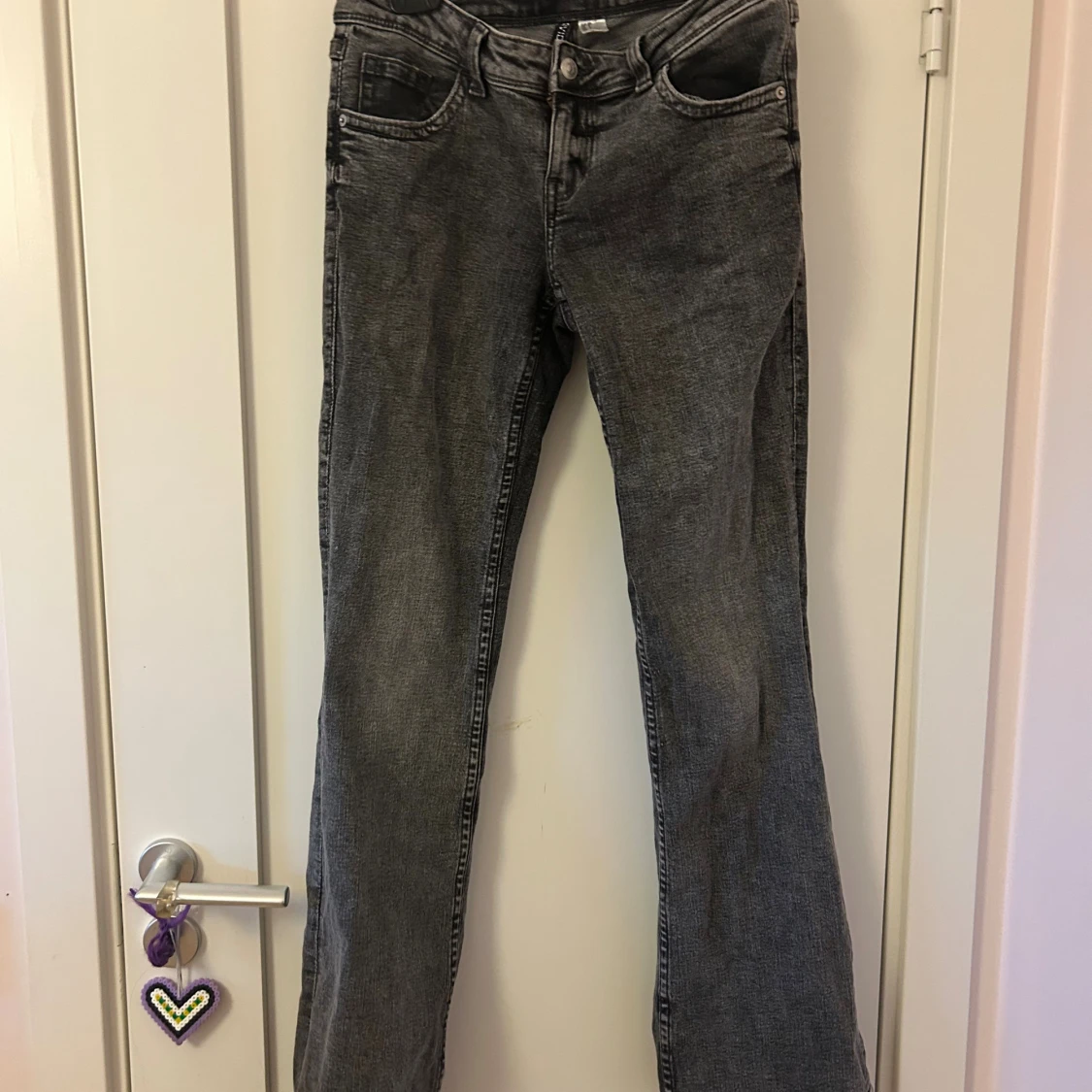 Grå bootcut jeans - 1