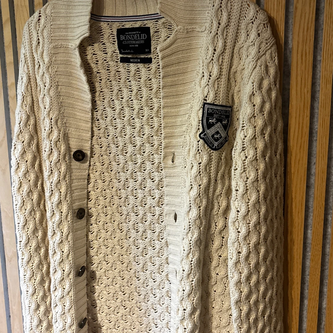 Beige stickad kofta från Bondelid - 4