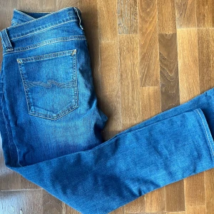 Nudie jeans - Fri frakt