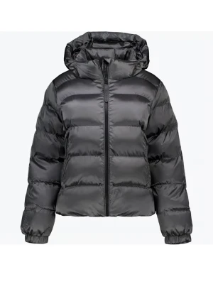 Vinterjacka - Säljer denna vinterjacka pga att jag vill köpa ny, knappt använd och fint skick. Skriv om ni vill ha fler bilder❣️Storlek xs men passar en med s också 