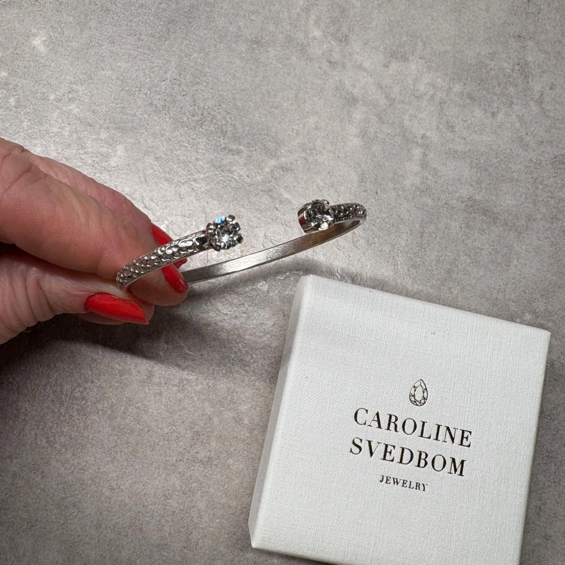 Silverfärgat armband Caroline Svedbom - 1