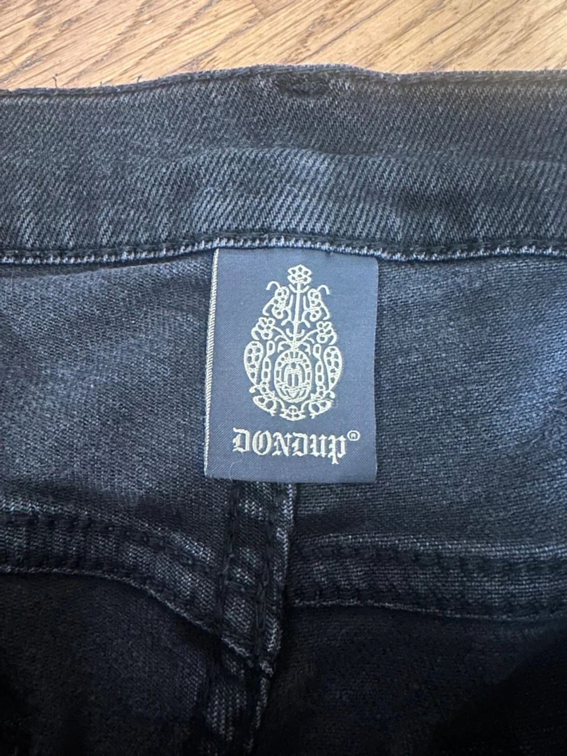 Svarta jeans från Dondup - 3