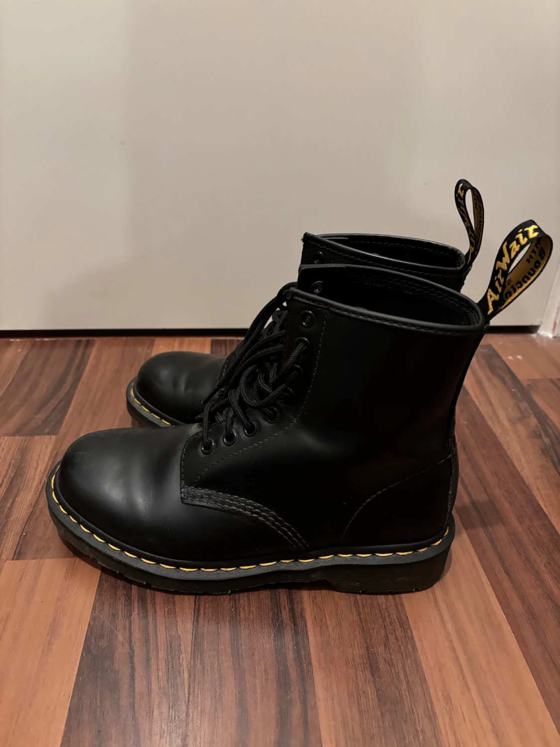 Dr. Martens - 1