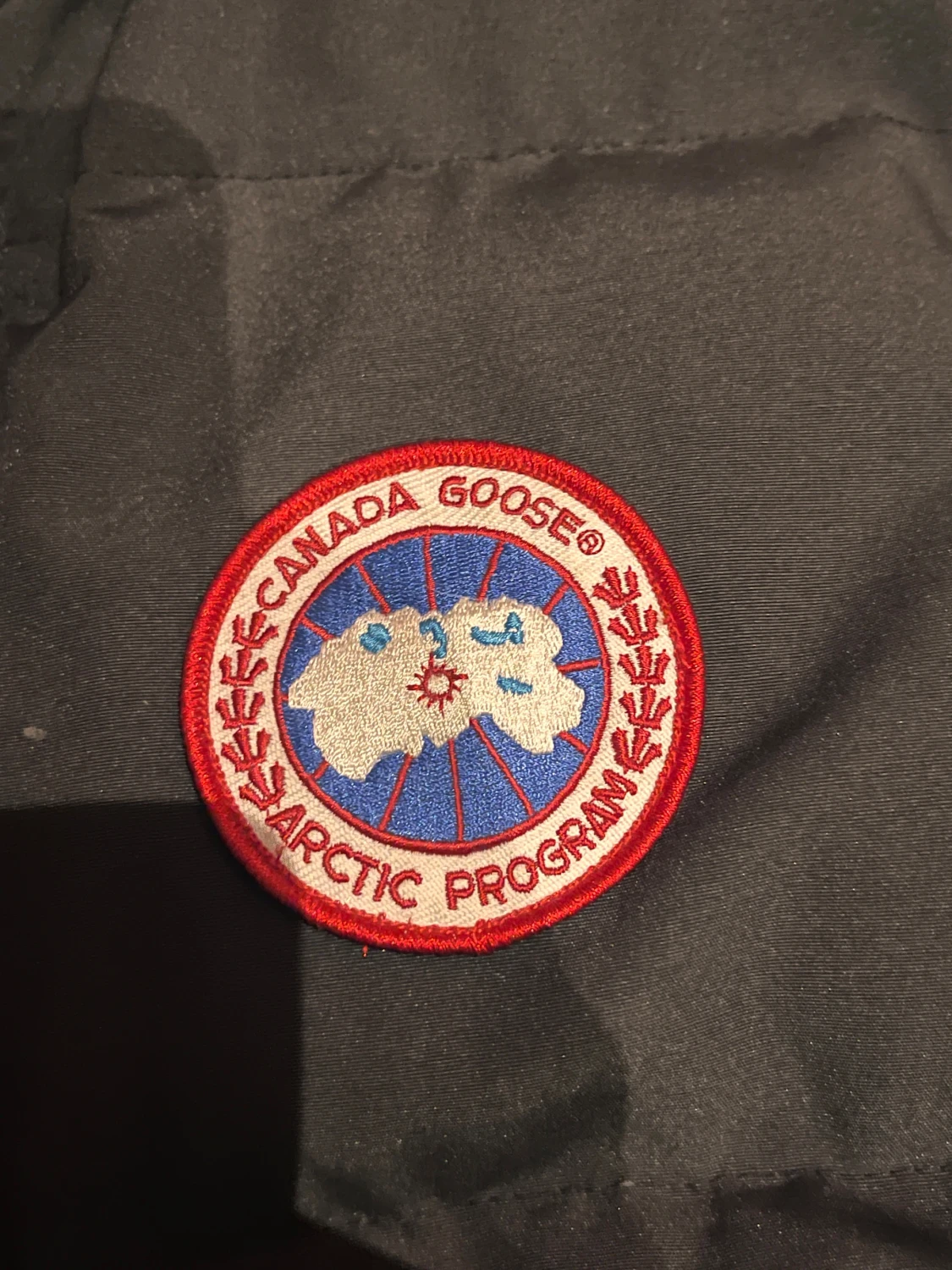 Svart dunväst från Canada Goose M - 1