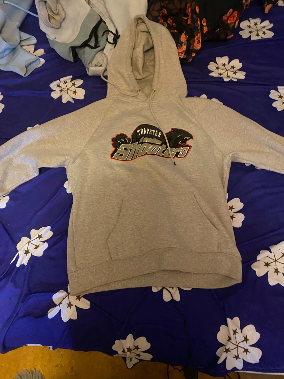 Grå hoodie Trapstar Shooters - 1