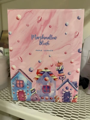 Paris Corner Marshmallow Blush - En helt ny oöppnad Marshmallow Blush från Paris Corner, köpt i Qatar. 