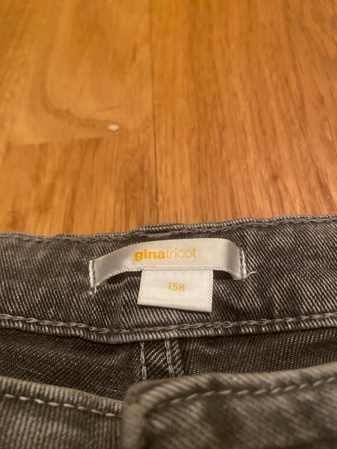 grå lågmidjade bootcut jeans  - 3