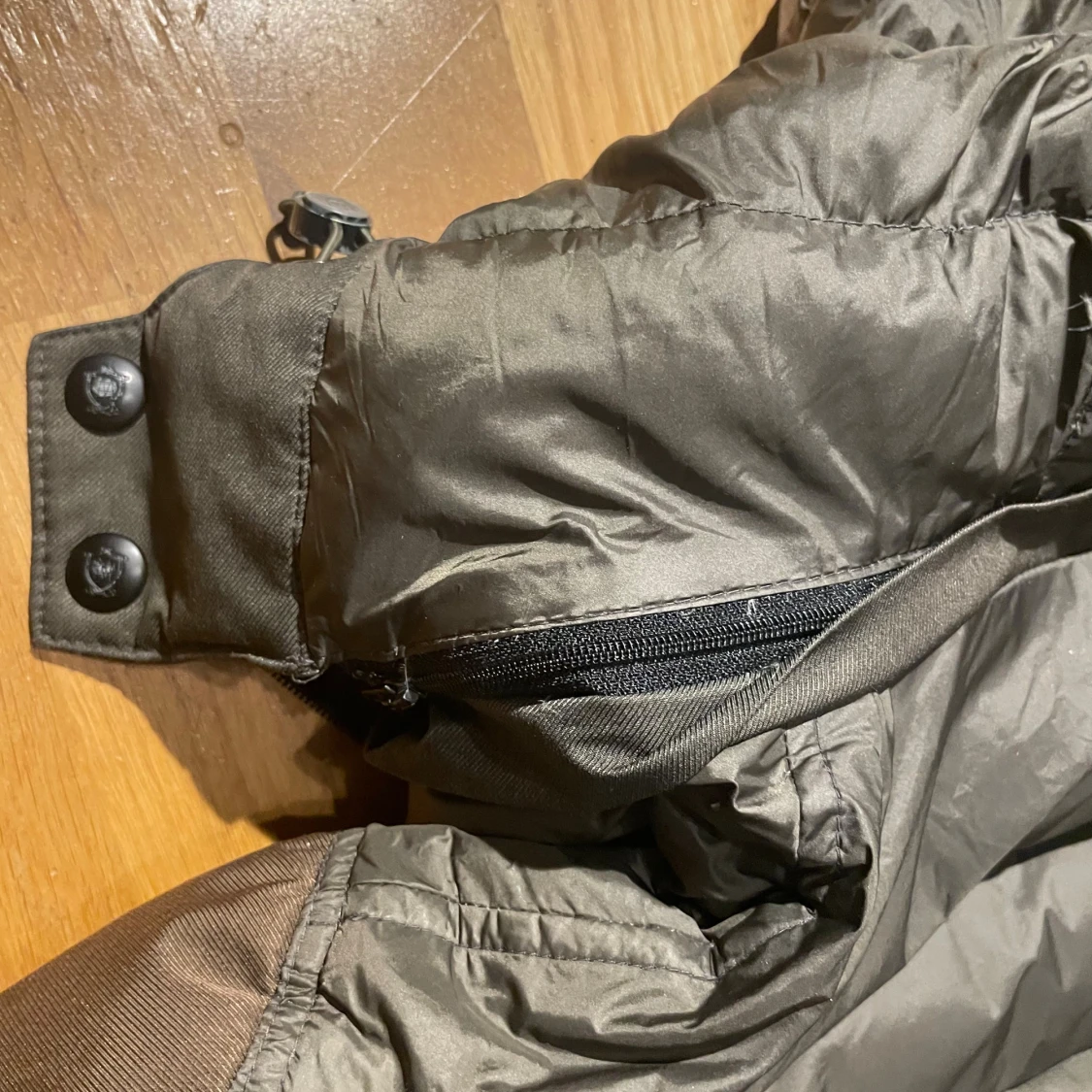 Mörkgrön dunjacka med huva Massimo Dutti - 3