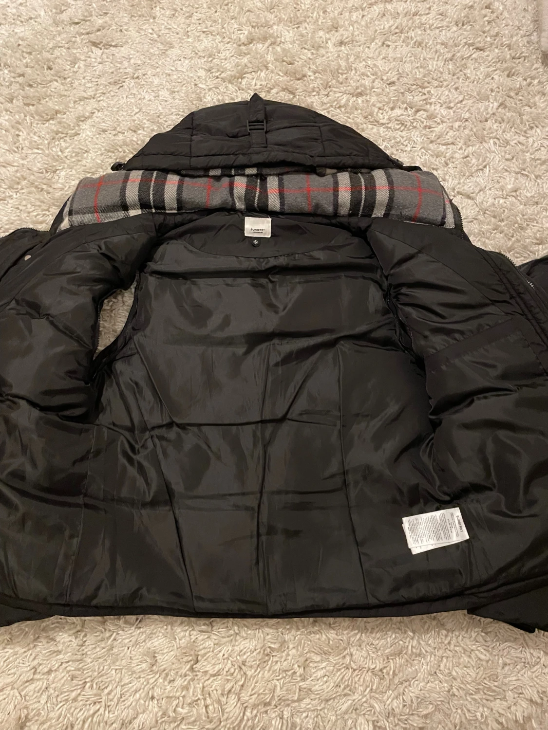 Svart pufferjacka med avtagbara ärmar - 3