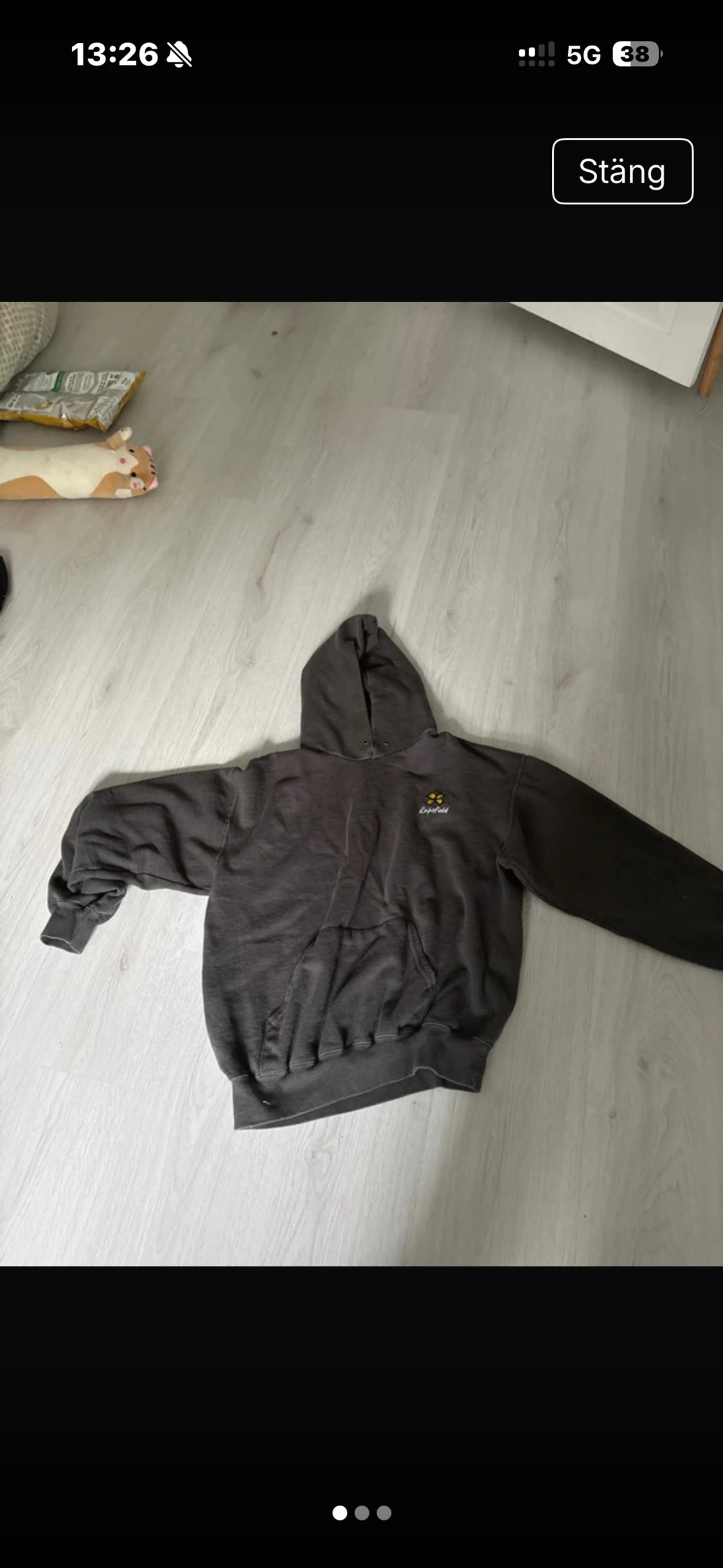 Mörkgrå hoodie från Rapsfield - 1