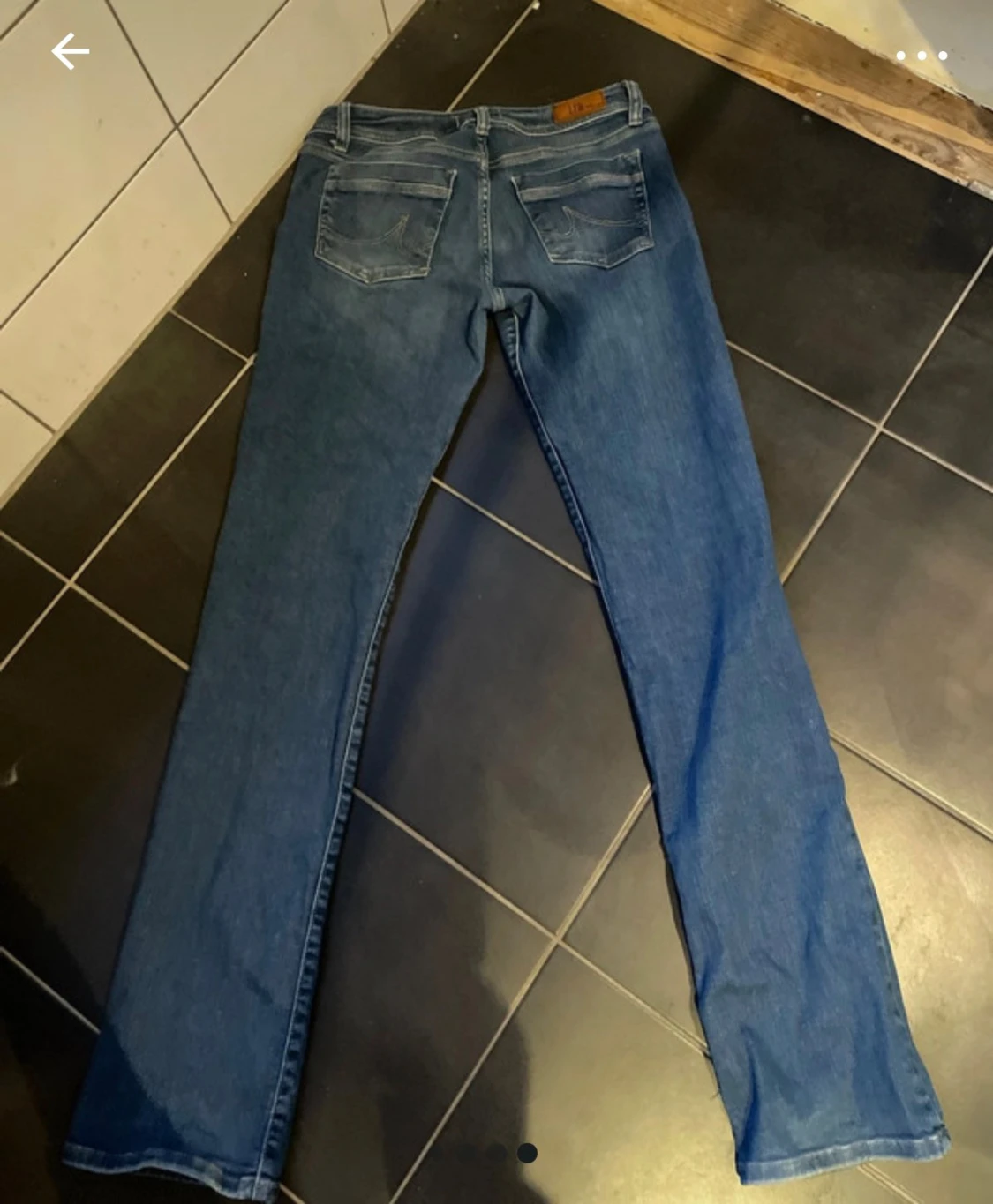 Snygga lågmidjade LTB jeans!