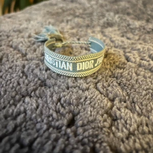 Christian Dior Armband  - Christian Dior Armband - No Size / Passar alla - Skickas Snabbt
