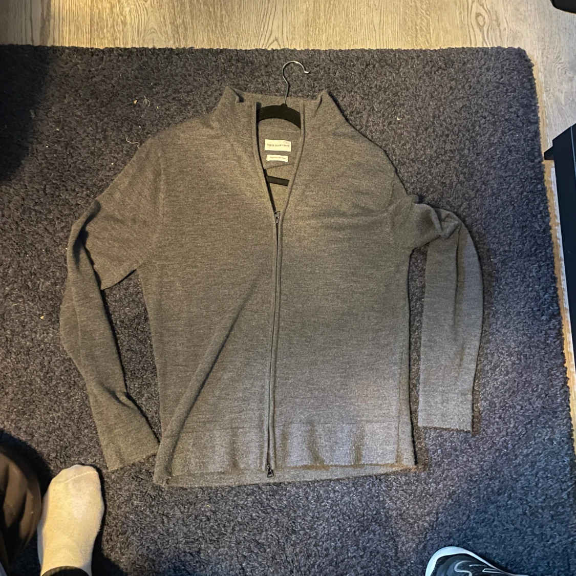 Grå merinoullskofta från These Glory Days - 2