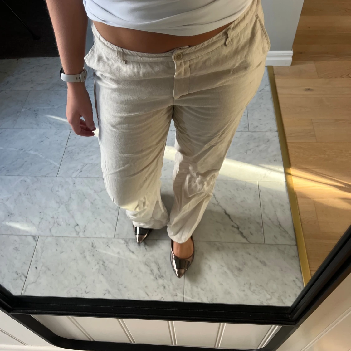 Beiga linnebyxor med rak passform