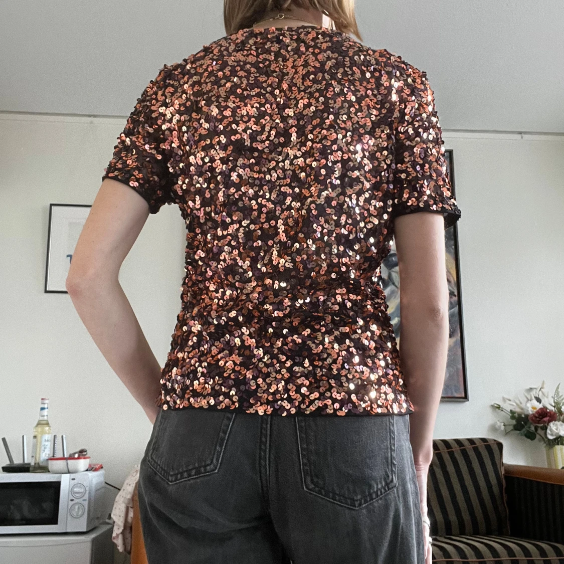 Glittrig paljettopp i koppar och svart - 1