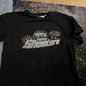 Trapstar  - Säljer det som ett set storlek s passar m