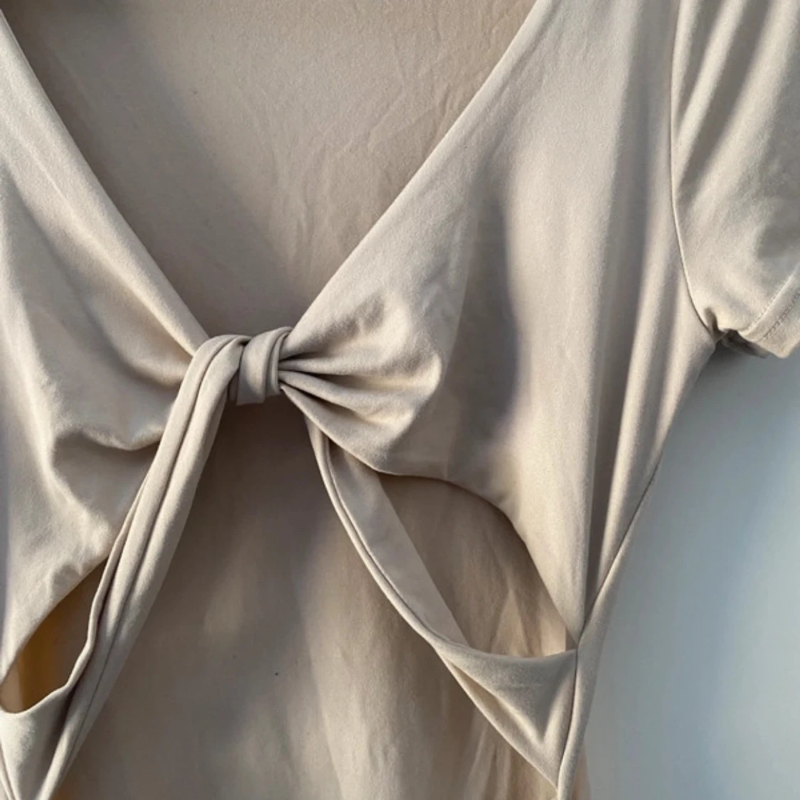 Beige klänning  - 3