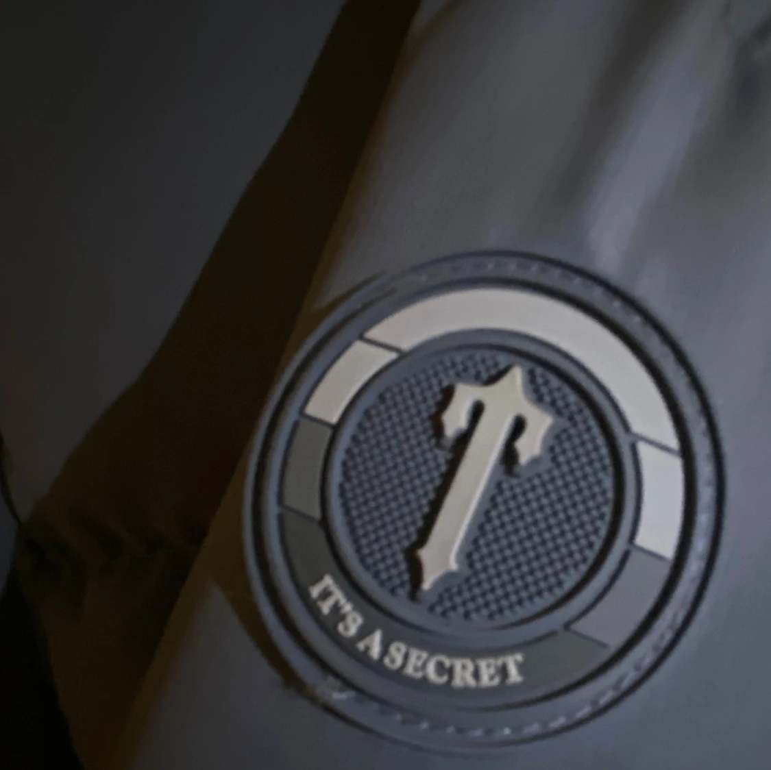 Trapstar mörkgrå pufferjacka - 4