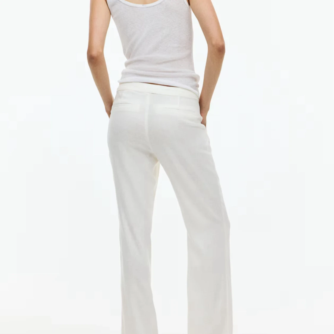 Vita kostym linnebyxorđ